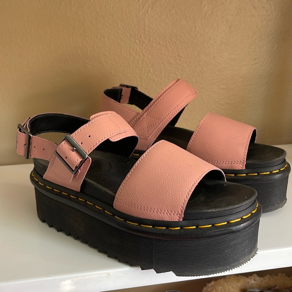 Dr Marten Platform Sandal